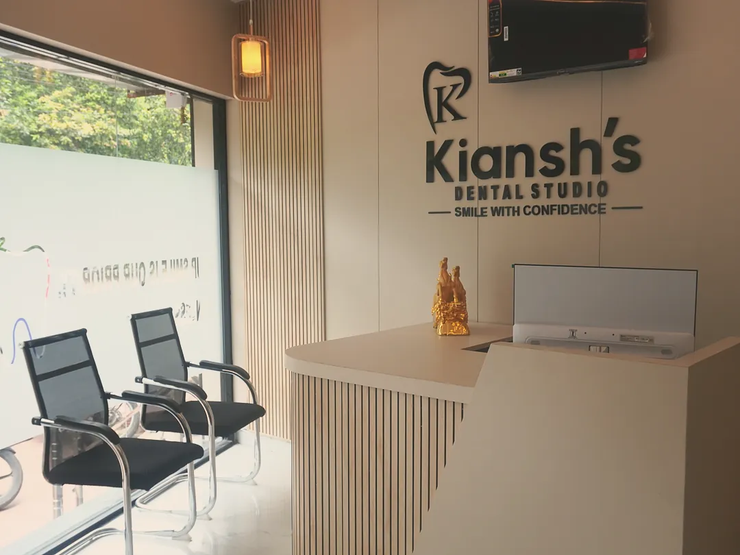 Waiting area, window side at Kiansh Dental Studio, Gomti Nagar Extension, Lucknow